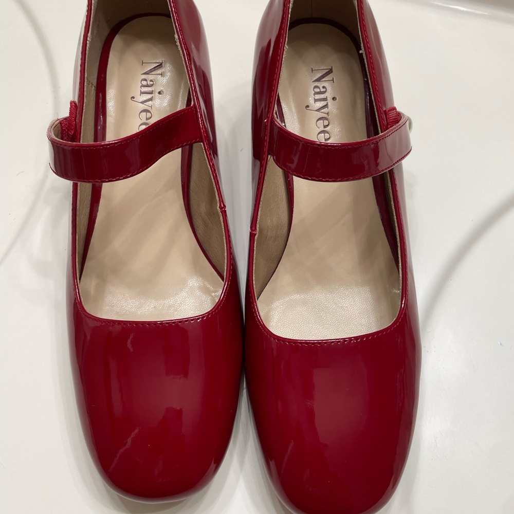 ❤️$10 Sale❤️ Pearl Mary Jane Heels